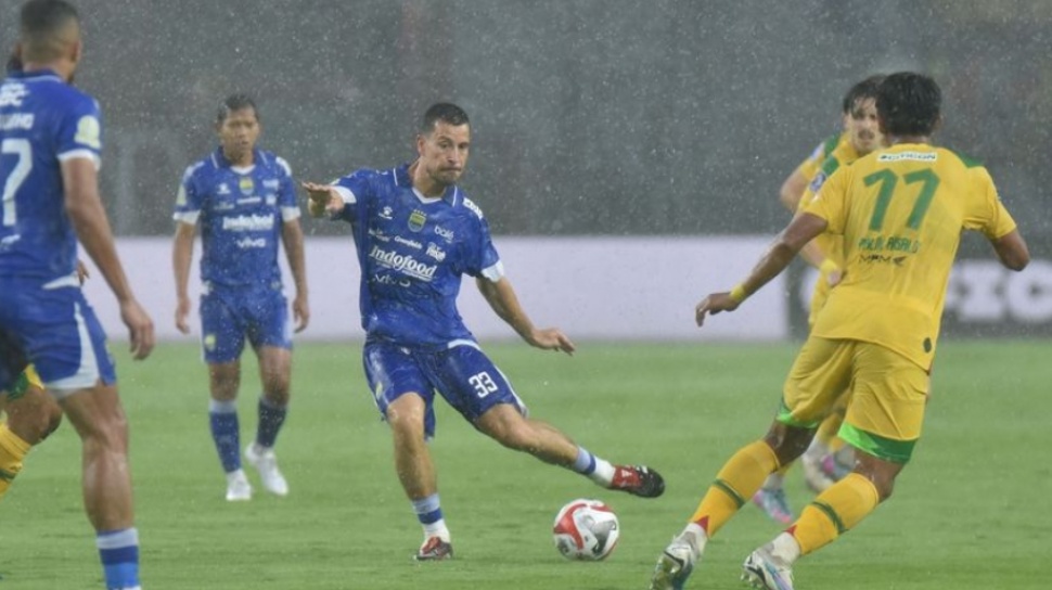 Hasil BRI Super League: Persib Bandung Bantai PSBS Biak, Thom Haye Starter