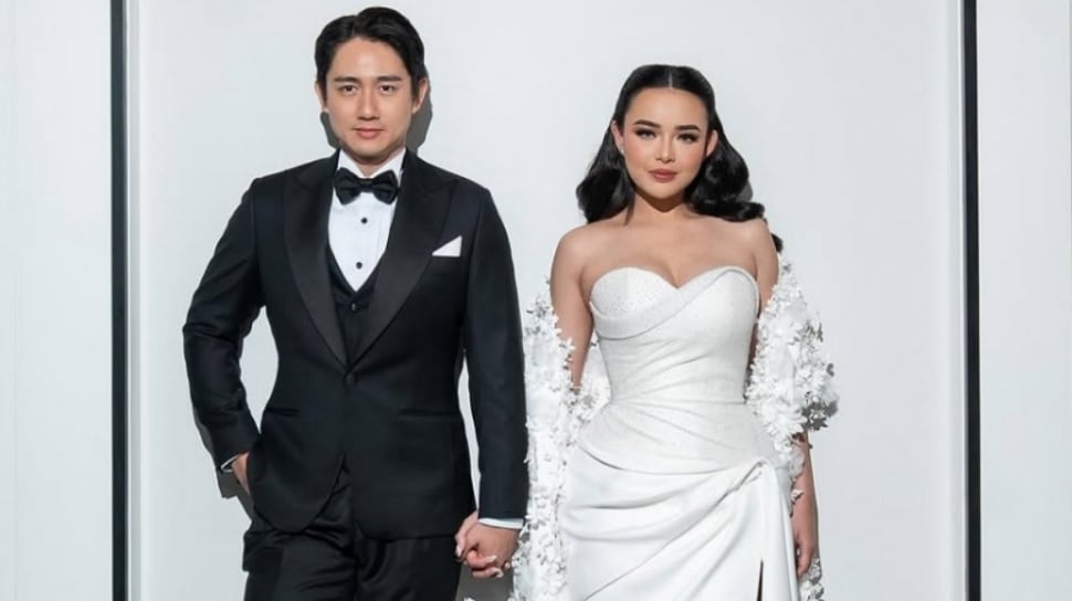 Akun Instagram Kenny Austin Jadi Satu-Satunya yang Diikuti Amanda Manopo, Tadinya Nol Akun Instagram Kenny Austin Jadi Satu-Satunya yang Diikuti Amanda Manopo, Tadinya Nol