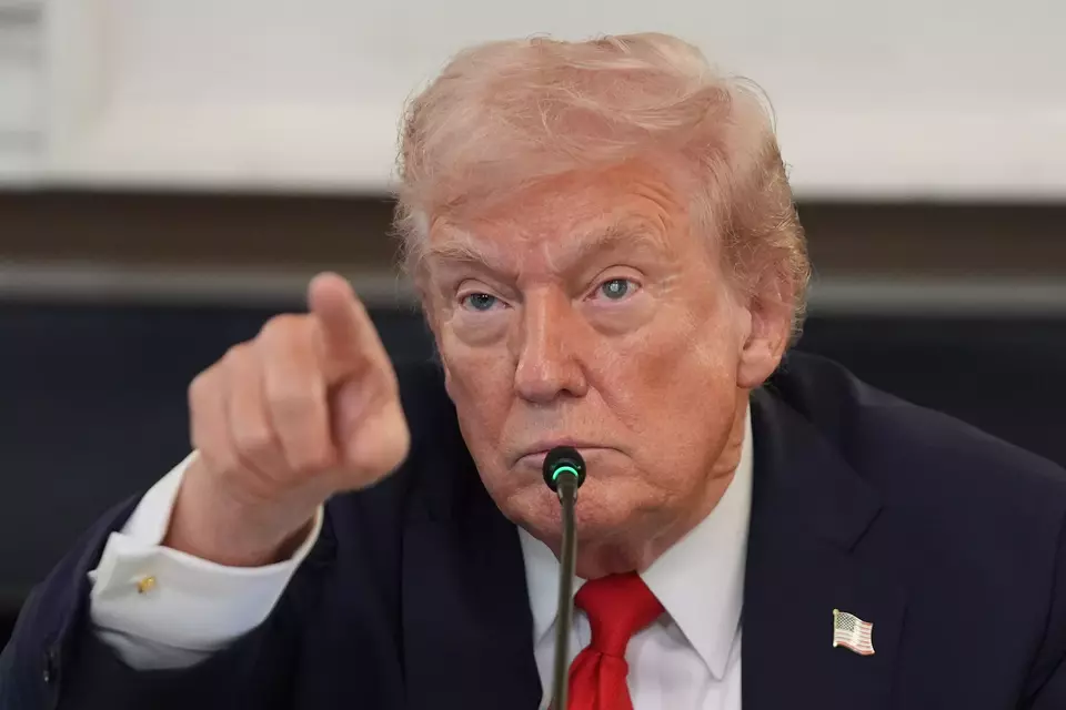 Demokrat Minta Tentara Tolak Perintah Ilegal, Trump Respons dengan Tegas dan Kontroversial Sebut Konflik Israel-Hamas Reda, Trump Klaim Jadi Ahli Selesaikan Perang