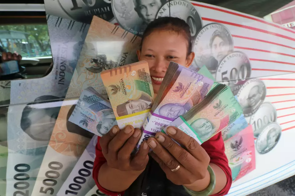 Nilai Tukar Rupiah Hari Ini 10 Oktober Melemah Tertekan Dolar AS Menguat