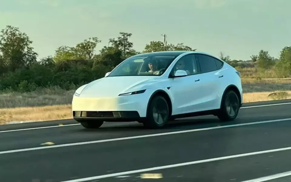 Tesla Rilis Model Y dan 3 'Murah', Tapi Harga Masih Buat Dompet Terkejut, Kenapa?