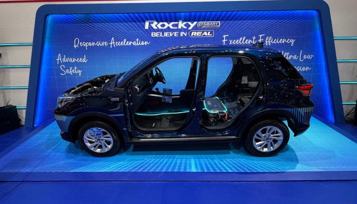 Daihatsu Ungkap Teknologi Rocky e-SMART Hybrid Secara Eksklusif di GJAW 2025