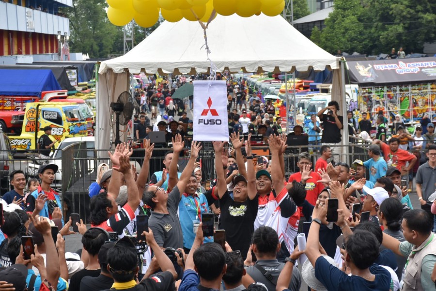 Meriah! 3.000 Anggota Komunitas Canter Rayakan 55 Tahun Mitsubishi Fuso di Indonesia