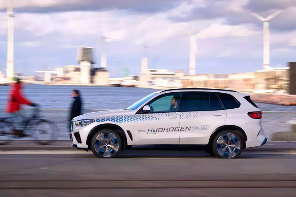 Spesifikasi BMW iX5 Hydrogen: SUV Hidrogen Futuristik dengan Teknologi Ramah Lingkungan