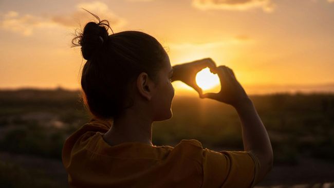 5 Kebiasaan Positif yang Membantu Meningkatkan Rasa Layak Dicintai dan Percaya Diri