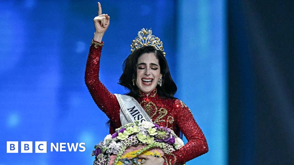 Fatima Bosch dari Meksiko Menang Kontes Kecantikan Setelah Tinggalkan Penyelenggara Fatima Bosch dari Meksiko Menang Kontes Kecantikan Setelah Tinggalkan Penyelenggara