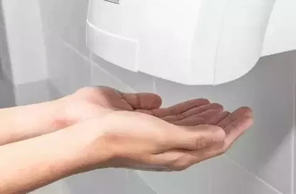 Studi Ungkap Bahaya Pengering Tangan di Toilet, Potensi Sebarkan Bakteri Berbahaya