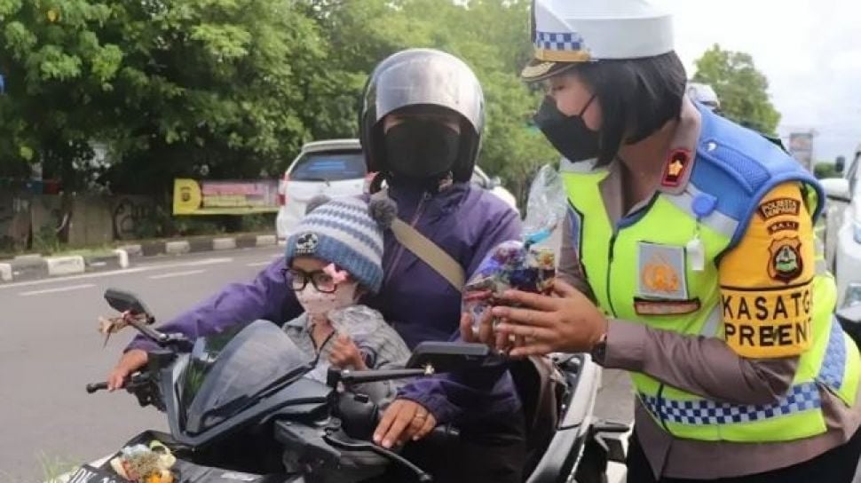 11 Daftar Nominal Denda Operasi Zebra 2025, Ada Pelanggaran yang Bisa Tembus Rp1 Juta! 11 Daftar Nominal Denda Operasi Zebra 2025, Ada Pelanggaran yang Bisa Tembus Rp1 Juta!
