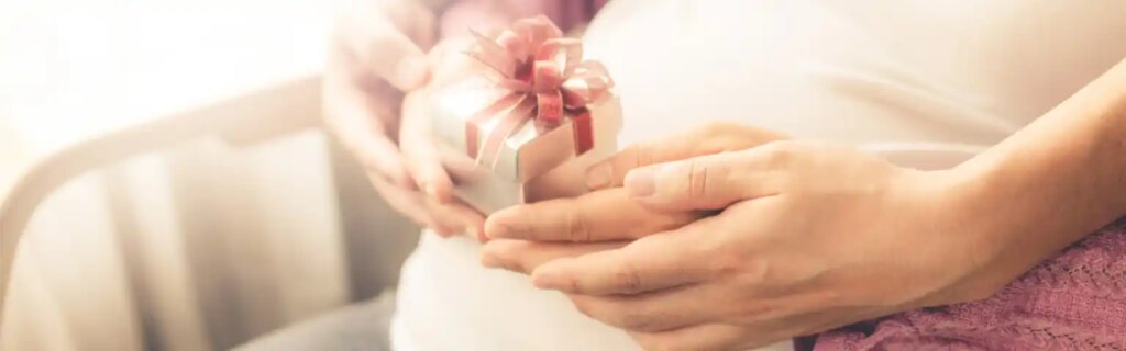 10 Rekomendasi Kado untuk Ibu Melahirkan yang Bermanfaat dan Menyentuh Hati
