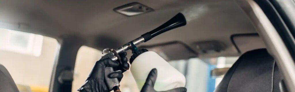 Cara Membersihkan Plafon Mobil Kusam, Mudah dan Cepat Agar Terlihat Seperti Baru