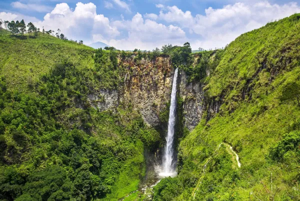 10 Tempat Wisata di Karo yang Wajib Dikunjungi: Destinasi Alam dan Budaya Terpopuler
