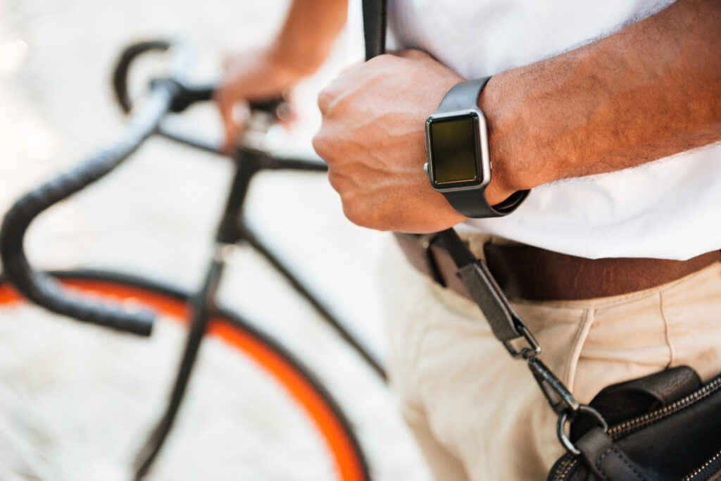 6 Smartwatch Terbaik untuk Bersepeda: Fitur Canggih dan Pilihan Terpopuler Saat Ini