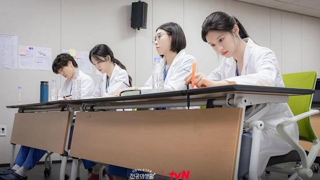 7 Rekomendasi Drakor Terbaik tentang Perjuangan Memulai Karier Baru yang Wajib Ditonton