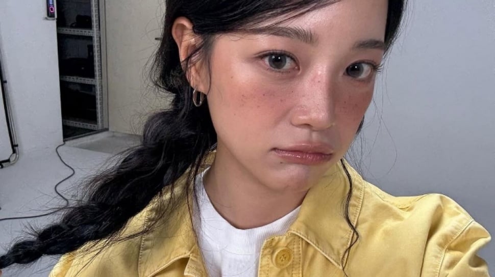 Anti-Monoton, Ini 4 Tips Outfit Layering ala Kim Se Jeong yang Stylish dan Effortless