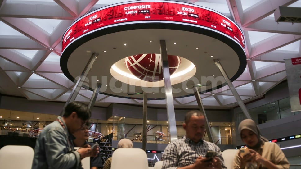 IHSG Sesi I Tertekan Ambil Untung Big Cap, Ini Daftar Saham Paling Banyak Dibeli Hari Ini