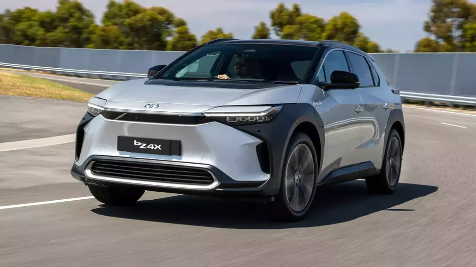 Toyota Tunda Pabrik Baterai EV, Apa Sinyal Pasar Mobil Listrik Sedang Lesu?