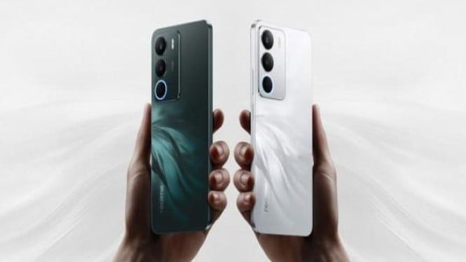 Realme C71: HP Entry Level Baterai Jumbo, Desain Tangguh dengan Sertifikasi Militer IP68