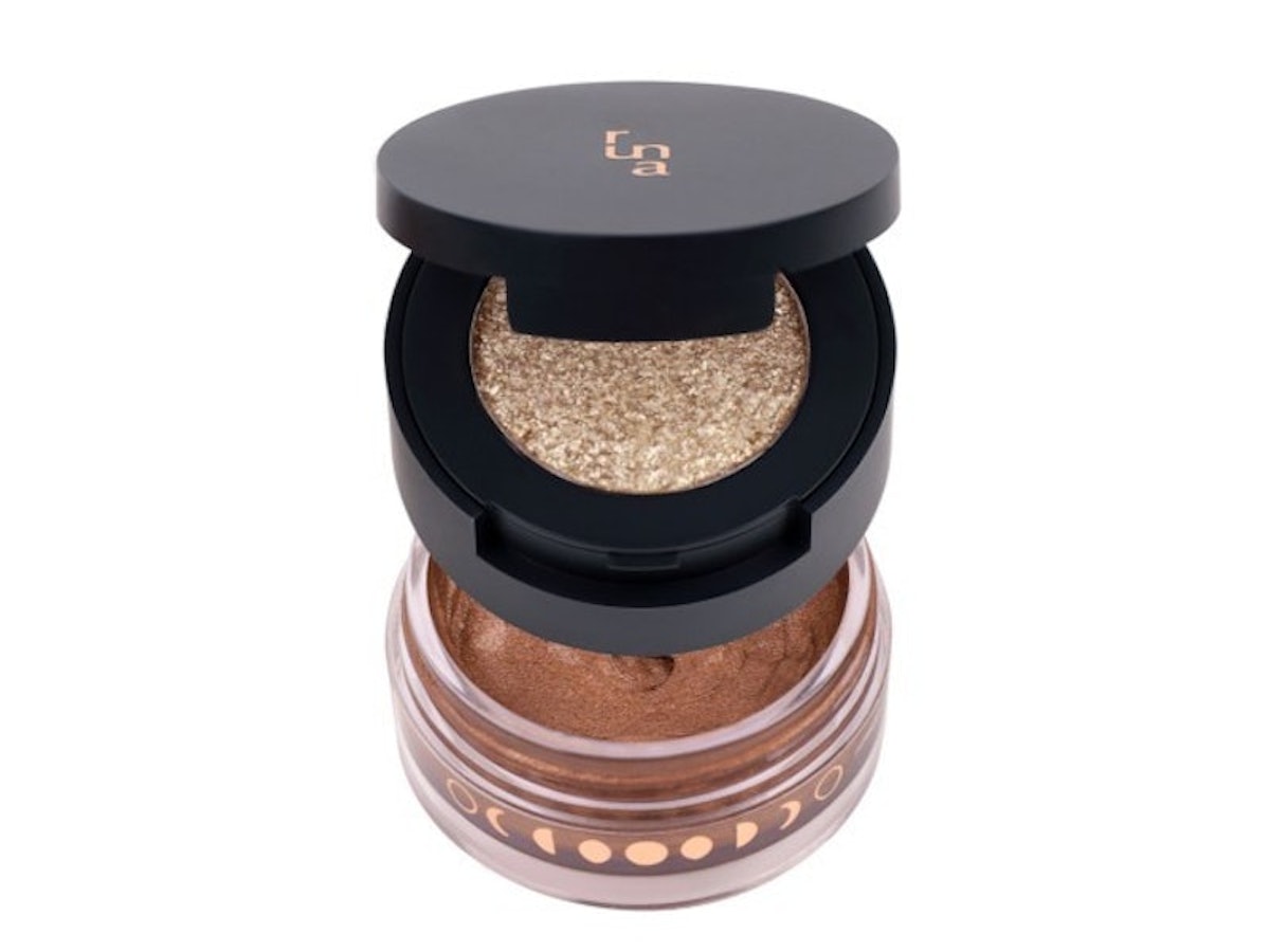 10 Rekomendasi Eyeshadow Glitter Terbaik Versi MUA: Pilihan Favorit untuk Tampil Memesona