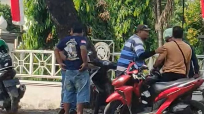 Tak Boleh Bergaya Preman, Ini Aturan OJK untuk Debt Collector Saat Tagih Utang Tak Boleh Bergaya Preman, Ini Aturan OJK untuk Debt Collector Saat Tagih Utang