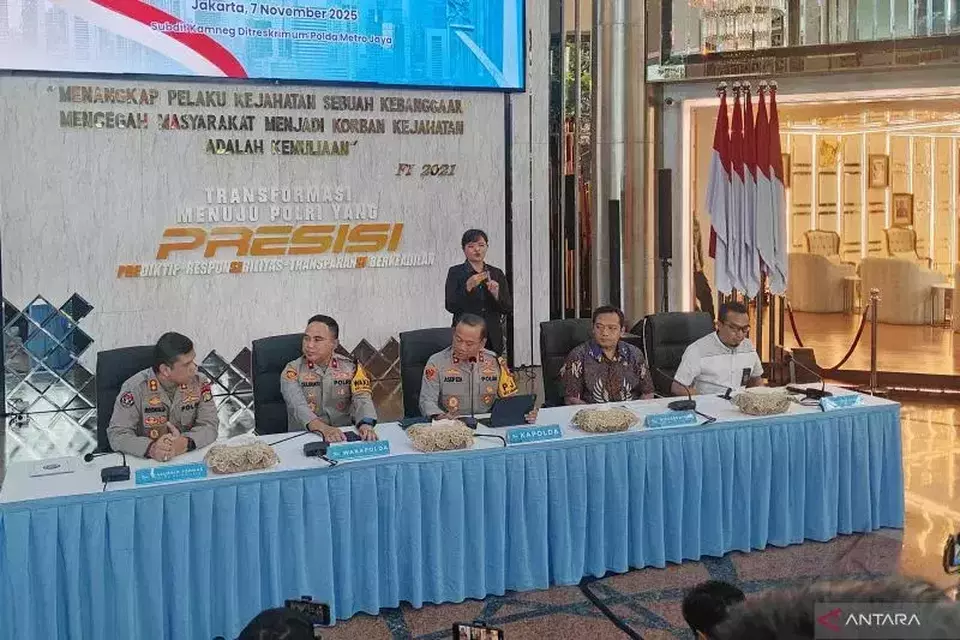 Roy Suryo Ditetapkan Tersangka Kasus Fitnah Ijazah Palsu Jokowi, Begini Kronologinya