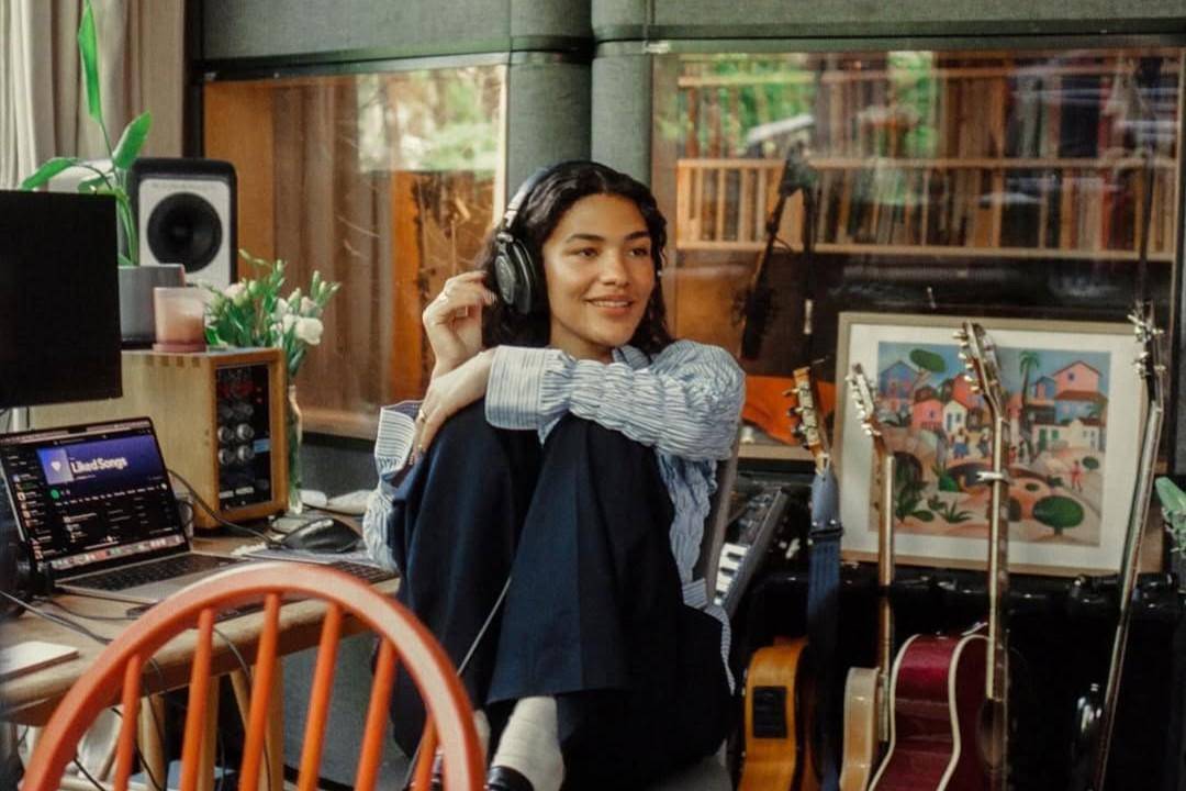 6 Rekomendasi Album Musik Terbaik Selain Rilisan Terbaru Taylor Swift yang Wajib Didengar