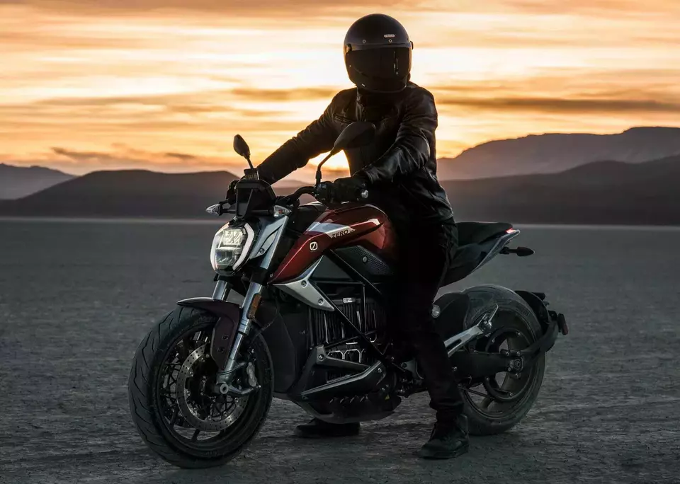 7 Motor Listrik Berkecepatan Tinggi dengan Harga Fantastis hingga Rp 1,4 Miliar
