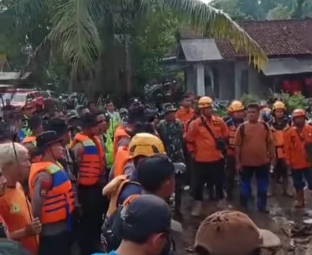 Korban Terakhir Mahasiswa UIN Walisongo Hanyut di Sungai Jolinggo Akhirnya Ditemukan Korban Terakhir Mahasiswa UIN Walisongo Hanyut di Sungai Jolinggo Akhirnya Ditemukan
