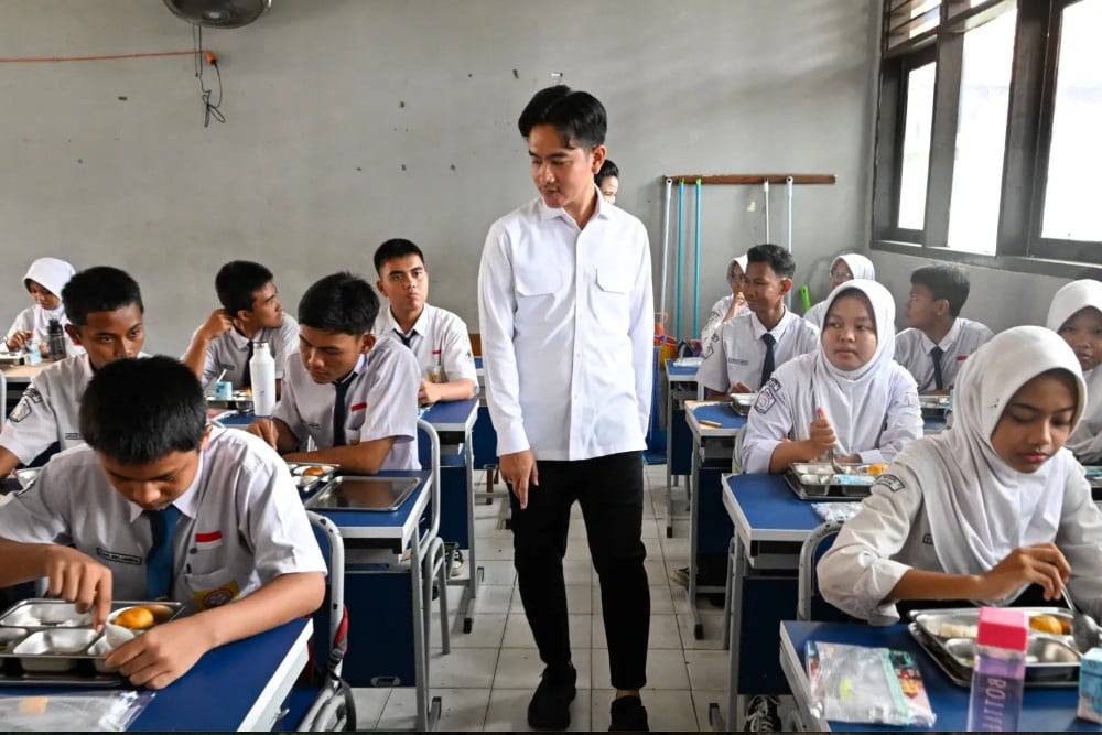 OJK Dorong Asuransi Proteksi MBG Terlibat Aktif dalam Program Pemerintah, Apa Manfaatnya?