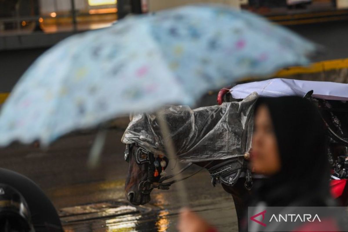 Cuaca Jakarta Diprediksi Hujan Ringan di Beberapa Wilayah pada Pagi Hari Selasa