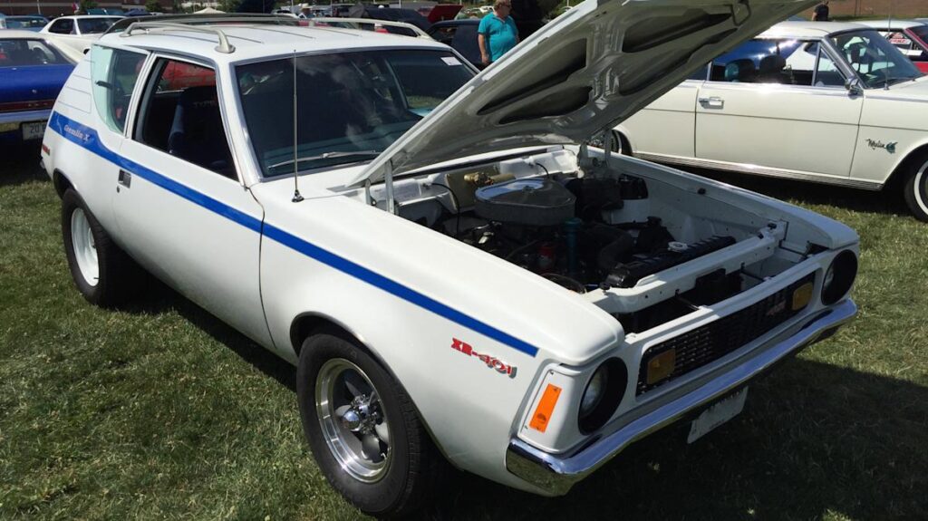 Mobil AMC Gremlin Ini Mampu Melibas Corvette 454 dalam Lomba 400 Meter Sprint