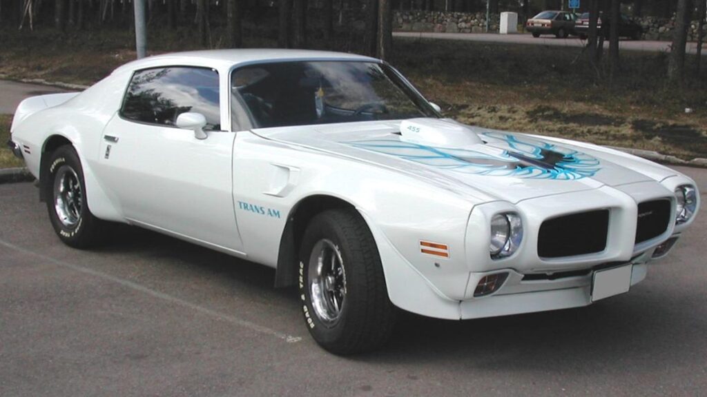 Sejarah Singkat Pontiac Firebird: 12 Peristiwa Penting dari Awal hingga Akhir Model Ikonik