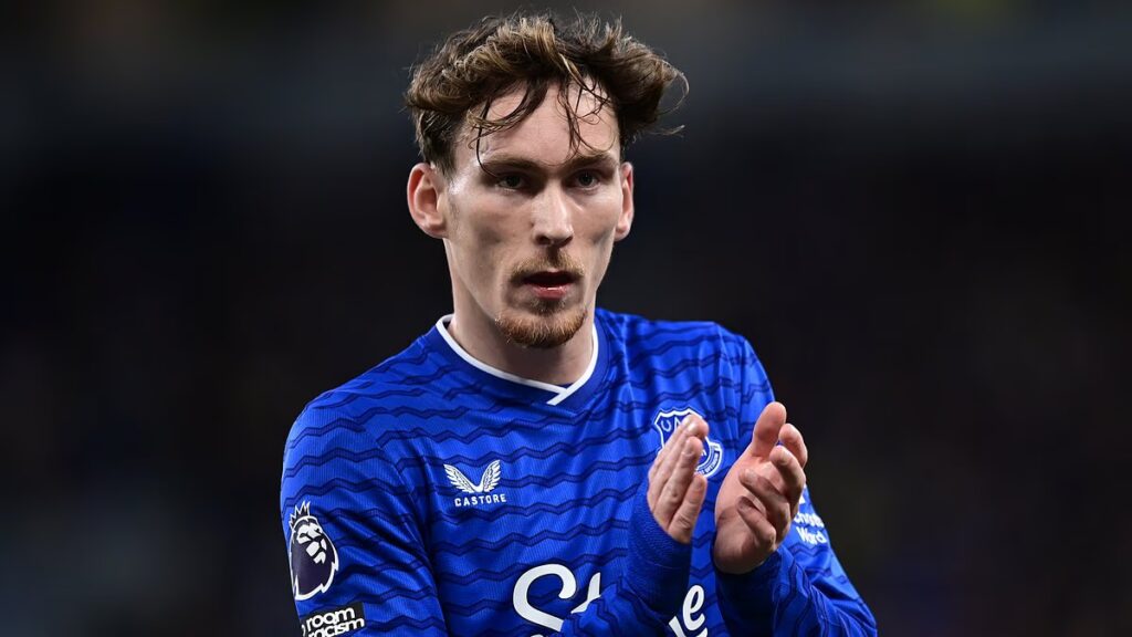 Man United Bidik James Garner Kembali dengan Harga Terjangkau, Elliot Anderson Jadi Pilihan Utama Gelandang Baru