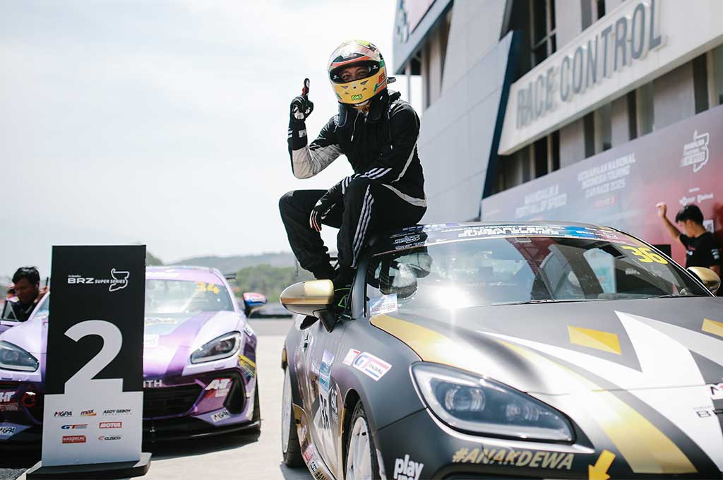 Aksi Balap Menegangkan di Seri 7 dan 8 Subaru BRZ Super Series Mandalika Aksi Balap Menegangkan di Seri 7 dan 8 Subaru BRZ Super Series Mandalika