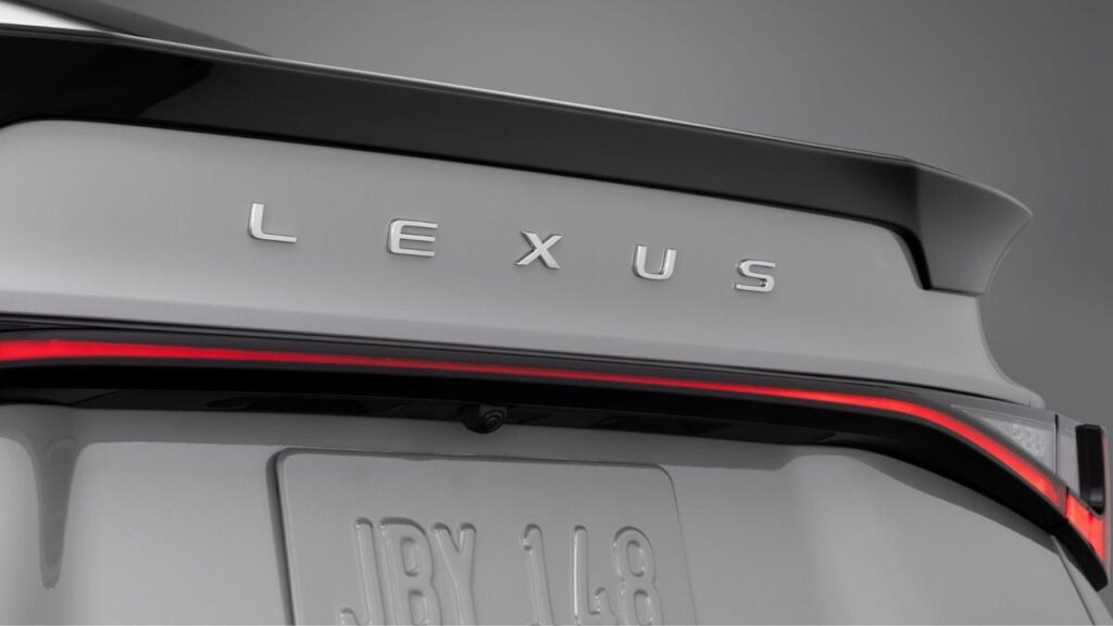 Sedan Lexus Paling Andal yang Patut Jadi Pilihan di Tahun Mendatang