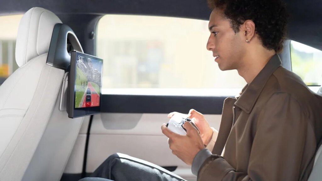 Sony Hadirkan Fitur Remote Play PS5 di Kendaraan Listrik Honda Afeela, Kini Main Game Lebih Praktis