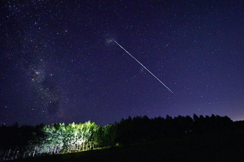 Satelit Starlink Hilang Kendali dan Terancam Jatuh: Apa Dampaknya bagi Pengguna?