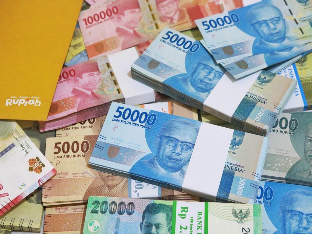Ekonom Nilai QRIS Penting, Tapi Jaga Kedaulatan Rupiah Jadi Prioritas Utama