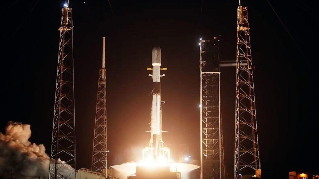 Peluncuran Satelit Starlink Terbaru Jadi Bukti Keandalan Falcon 9 Capai 100 Misi!