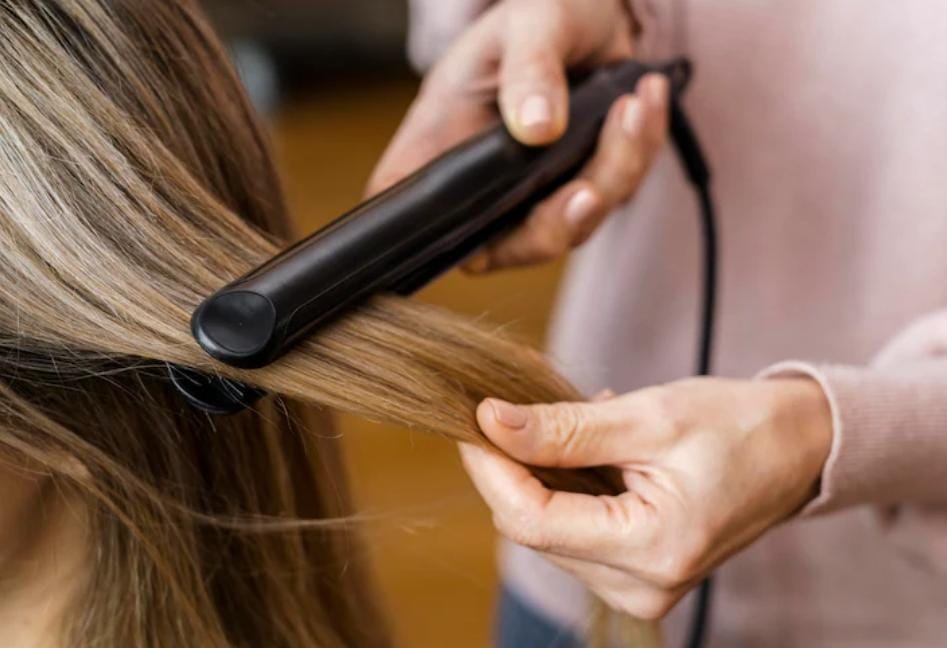 Cara Ampuh Merawat Rambut Tetap Sehat Meski Sering Dicatok Setiap Hari