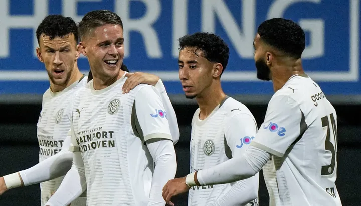Prediksi dan Susunan Pemain Terbaru FC Utrecht vs PSV Eindhoven, Siapa Favorit Menang? Prediksi dan Susunan Pemain Terbaru FC Utrecht vs PSV Eindhoven, Siapa Favorit Menang?