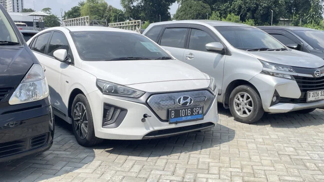 Program Mobil Bekas Ungkap Fakta Penyusutan Nilai Mobil Listrik Mewah di Indonesia