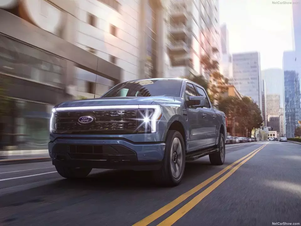 Ford Ubah F-150 Listrik Jadi EREV, Respons Permintaan Lesu Kendaraan Murni Elektrik