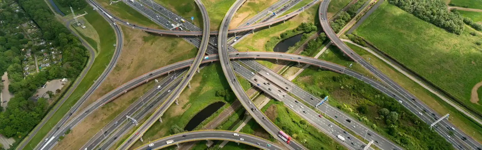 Panduan Jalan Tol: Mengetahui Perbedaan Underpass dan Flyover untuk Perjalanan Lancar Panduan Jalan Tol: Mengetahui Perbedaan Underpass dan Flyover untuk Perjalanan Lancar