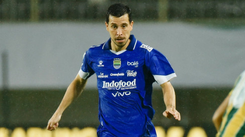 Thom Haye Gagal Bawa Timnas ke Piala Dunia, Bersinar di Persib & Raih Pemain Terbaik Pekan 9