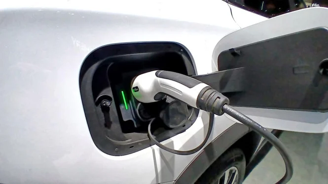 Mobil Listrik Kena Macet, Berapa Persen Daya Baterai yang Terpakai? Simak Faktanya!