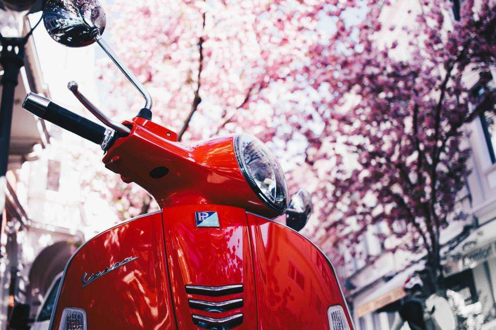 5 Rekomendasi Vespa Matic Terbaik untuk Touring, Pilihan Unggulan Ada Primavera S 150