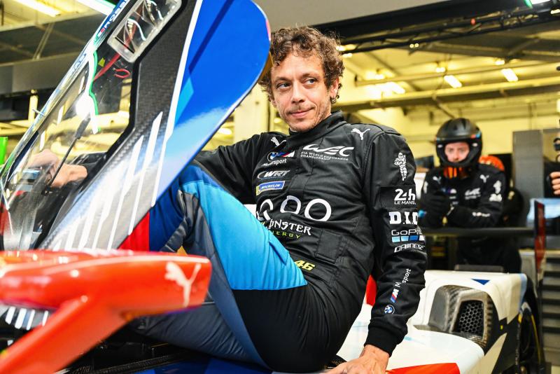 Valentino Rossi Resmi Pisah dari BMW, Kini Fokus ke MotoGP Musim Depan? Valentino Rossi Resmi Pisah dari BMW, Kini Fokus ke MotoGP Musim Depan?