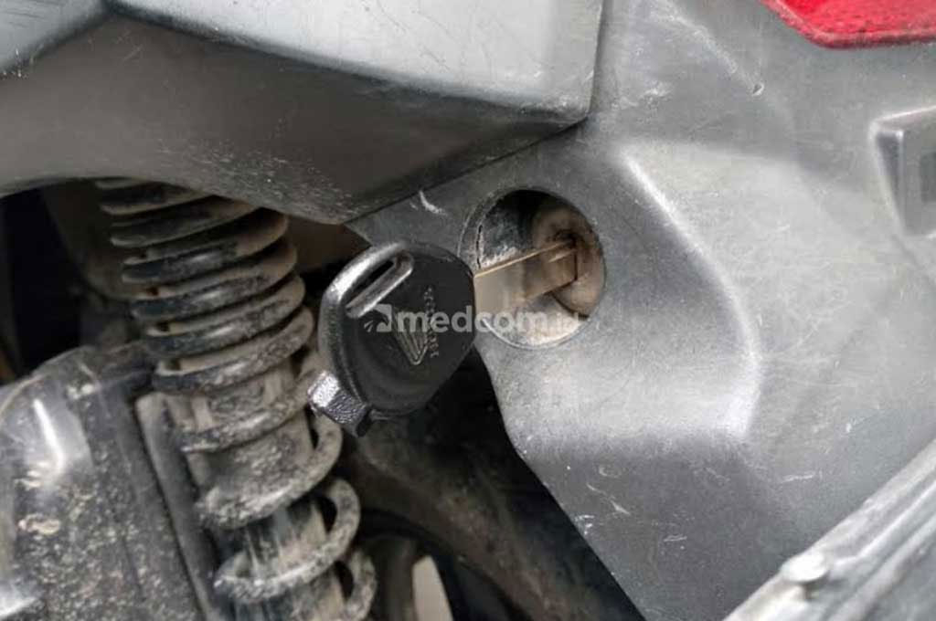 Cara Efektif Mengatasi Jok Motor Matic Honda BeAT yang Macet dan Susah Dibuka