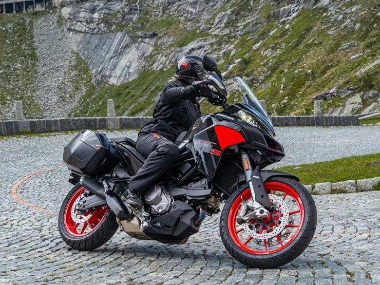 7 Daftar Harga Motor Ducati Terbaru: MultiStrada, Panigale V4, dan Model Lainnya