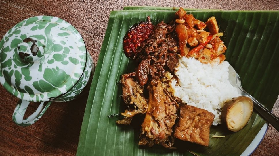 5 Rekomendasi Gudeg Gurih di Jogja, Pilihan Tepat untuk yang Tak Suka Manis 5 Rekomendasi Gudeg Gurih di Jogja, Pilihan Tepat untuk yang Tak Suka Manis